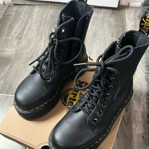 Doc Martens Jadon III